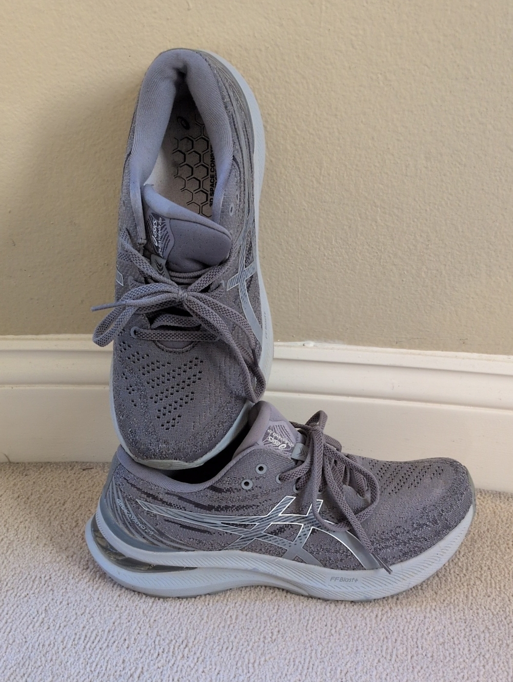 ASICS Gel Kayani 29 Women's Gray Athletic Running Shoes - Light Gray Knit